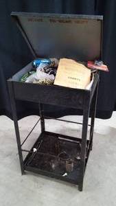 lot 12 image: METAL STAND