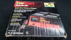 lot 16 image: BATTERY CHARGER