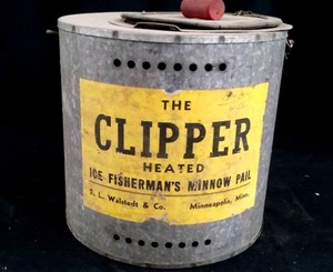 lot 39 image: VINTAGE CLIPPER HEATED ICE FISHERMANS MINNOW PAIL