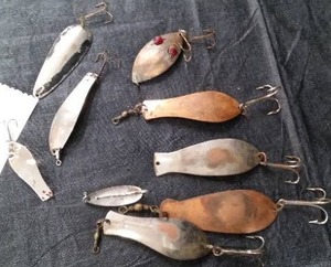 lot 62 image: VINTAGE FISHING TACKLE