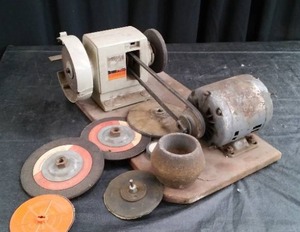 lot 69 image: BELT GRINDER