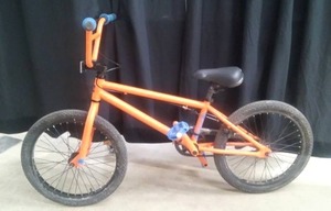 lot 126 image: DK BMX BIKE EXCELLENT CONDITION