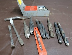 lot 160 image: BITS BITS AND MORE BITS