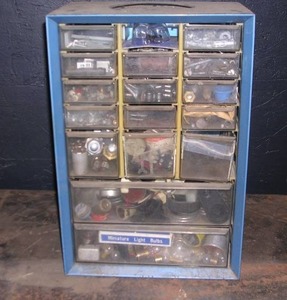 lot 132 image: METAL GARAGE ORGANIZER. FULL