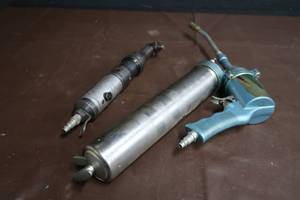 lot 195 image: AIR POWERED TOOLS