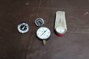 lot 199 image: GAUGES