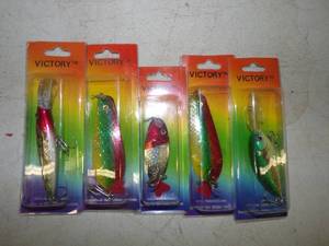 lot 52 image: 5 Fishing Lures