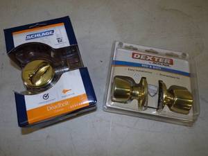 lot 54 image: Dead Bolt Lock and Bed and Bath Door Knob