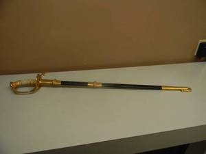 lot 3 image: VINTAGE UNITED STATES NAVY OFFICERS SWORD W SCABBARD MADE IN THE U.S.A. - GREAT PIECE - APPROX 36 LONG - SEE PICTURES