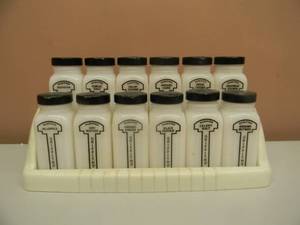 lot 6 image: GRIFFITHS MILK GLASS 12 Spice Jars Black Lids  Original Art-Deco Rack - Vintage 1950s - VERY COOL SET - SEE PICTURES