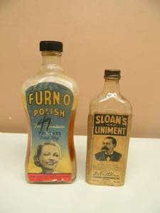 lot 14 image: VINTAGE RARE FURN-O POLISH BOTTLE BY ACME & VINTAGE HOODS COMPOUND BOX - SEE PICTURES