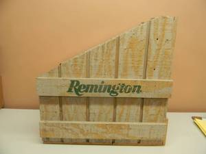 lot 31 image: VINTAGE REMINGTON WOODEN BOX STORAGE CRATE - APPROX 15 BY 20 BY 20 - SEE PICTURES