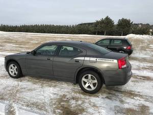 lot 1 image: 2009 Dodge Charger SE