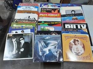 lot 34 image: 28-Record Albums