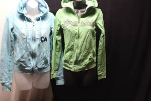 lot 5 image: 1 Hollister, 1 Aero. Size S...