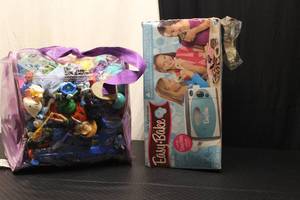 lot 37 image: Easy Bake Oven and bag of random to...