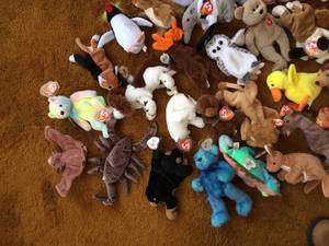Large Lot of Beenie Babies w Tags
