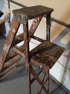 5 Foot Wooden Step Ladder