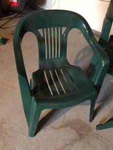6 Plastic Stacking Chairs