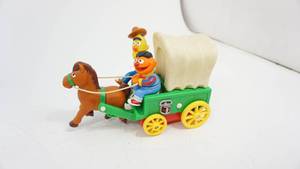 lot 17 image: Vintage 1993 Tyco Sesame Street Bert & Ernie Plastic Horse & Covered Wagon Moving Toy