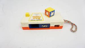 lot 22 image: Vintage Fisher Price 1974 Pocket Camera