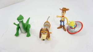 lot 41 image: Vintage Toys