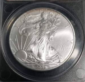 lot 01 image: 2009 AMERICAN SILVER EAGLE 1 TROY OZ. .999 FINE SILVER MS70 ANACS