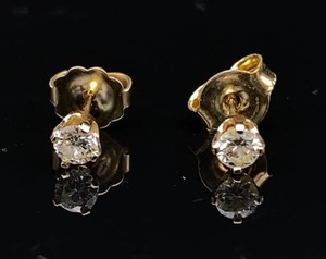 lot 29 image: New 0.20 Carat Diamond Stud Earrings in 14k Yellow Gold $1899 Retail