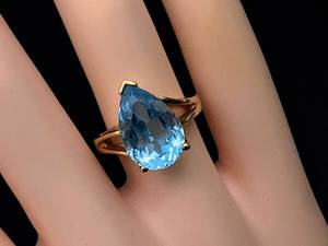 lot 37 image: Large Natural Blue Topaz Estate Ring in Yellow Gold $1499 Retail