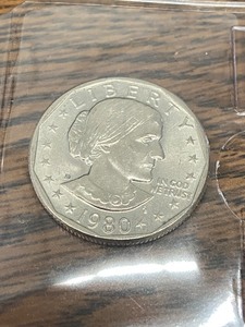 lot 5 image: Susan B. Anthony $1 Coins