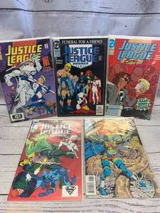 lot 13 image: Lot of 5 Justice League Comic Books