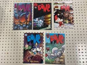 lot 38 image: Lot of 5 Vintage Bone Comic Books