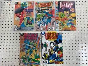 lot 51 image: Lot of 5 Justice League Comic Books
