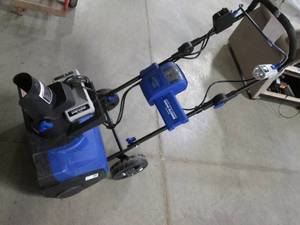 lot 1 image: Sun Joe 40V Battery Operated Snow B...