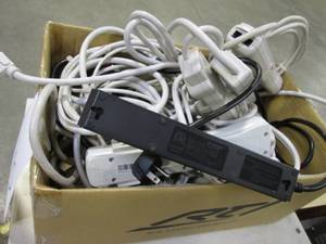 lot 19 image: Box of Power Strips...