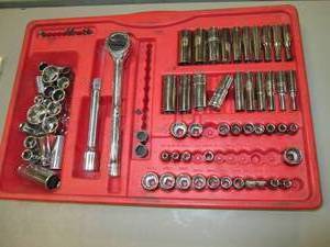 lot 28 image: Ratchet & Socket Set (Craftsman & O...