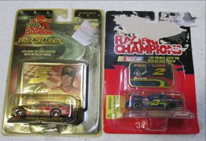 lot 33 image: Lot Of (2) Racing Champion Matchbox...