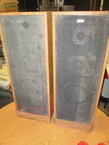 lot 39 image: Lot Of (2) RCA Tower Speakers...