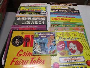 lot 65 image: Lot of Vintage Records, Funs Songs ...