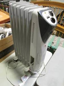 lot 69 image: Dayton Oil Filled Space Heater & Mi...