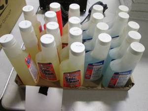 lot 97 image: 8oz. Spic & Span, & Glass Cleaner...