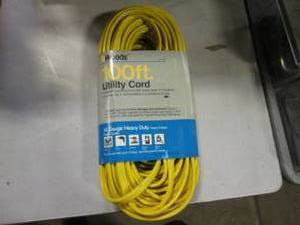 lot 102 image: 14GA HD 100 Utility Extension Cord...