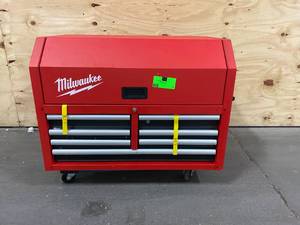 lot 4 image: MILWAUKEE 36 in. 7-Drawer High Capacity Top Chest