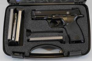 lot 125 image: Smith & Wesson