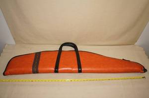 lot 161 image: Vintage Jim Catfish Hunter Leather Rifle Case