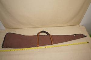 lot 169 image: Vintage Red Head Canvas Soft Rifle Case - Leather Handle