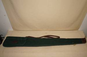 lot 160 image: Boyt 50 Canvas and Leather Rifle Case