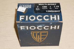lot 120 image: Full Box of 25 Fiocchi 12 Gauge Shotshells