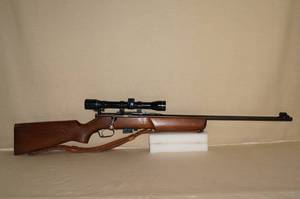 lot 27 image: Vintage Wards Western Field 110.45 .22 LSLR Bolt Rifle