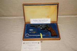 lot 2 image: Smith & Wesson 27-2 .357 Magnum Revolver